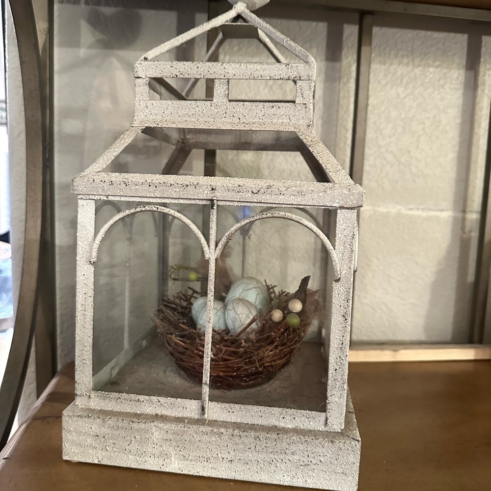 PartyLite Cream Candle Lantern with Nest Accent - Picture 2 of 6
